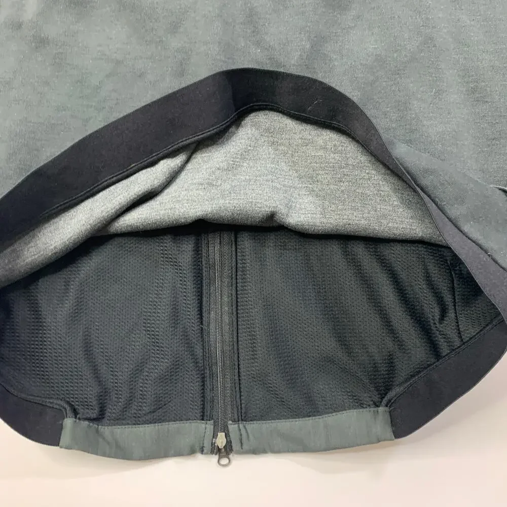 Nike Travel Jacket Mens M Medium Grey Perforated Dri Fit Lightweight Full Zip
